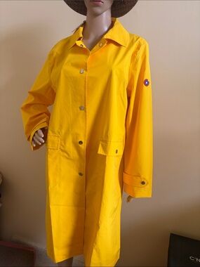 European Yellow Rain Coat - Lightweight Snap-Front - NEW